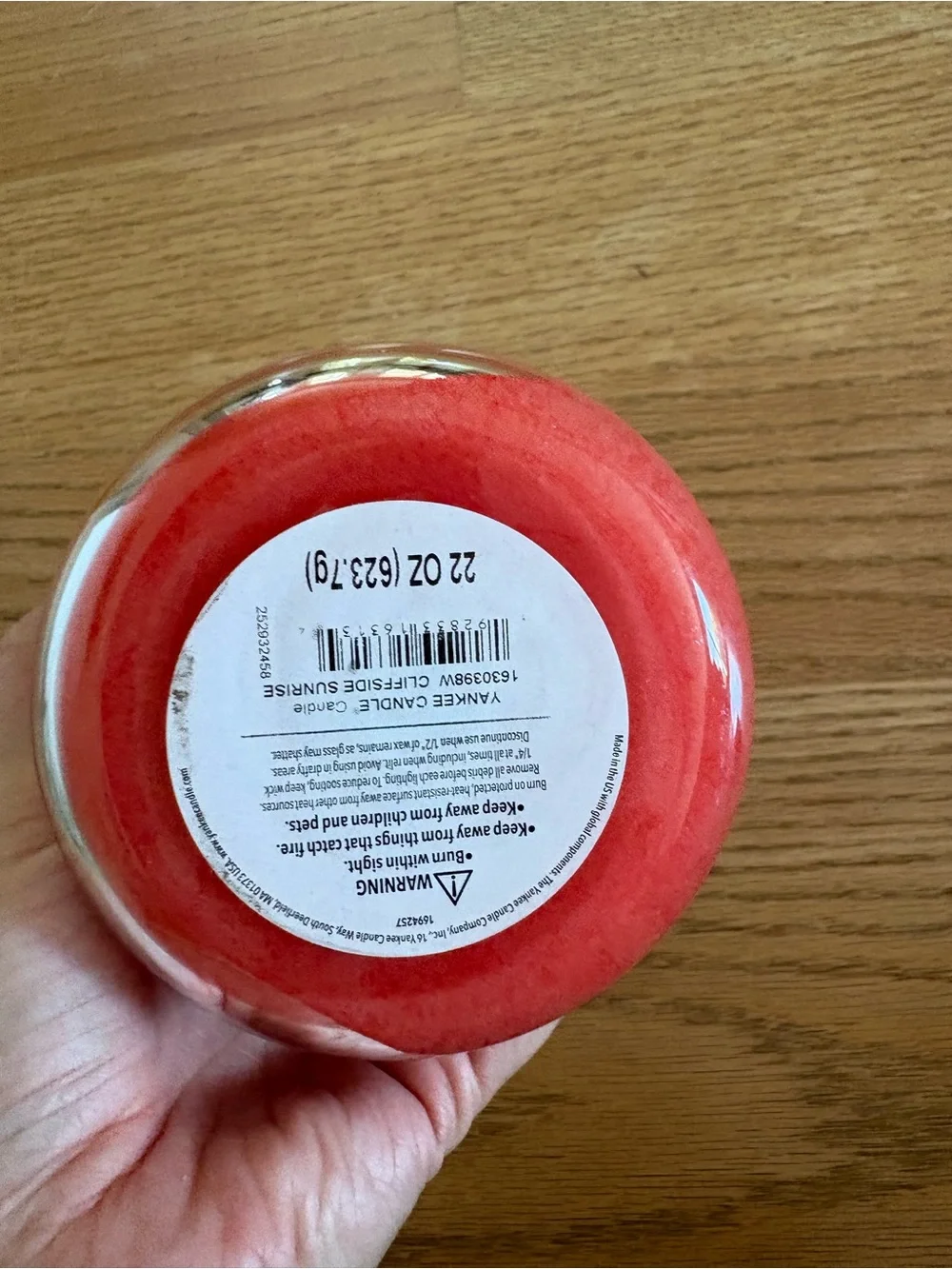 Yankee Candle Cliffsides Sunrise Jar - Coral